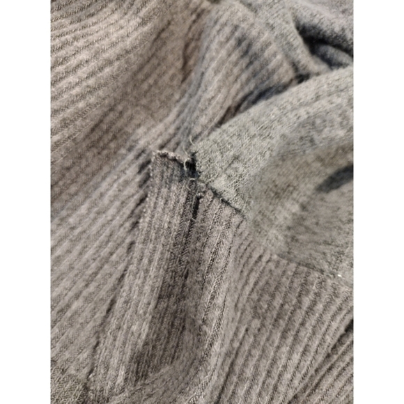 Jodifl oversized drop shoulder raw hem shirt - Picture 9 of 11